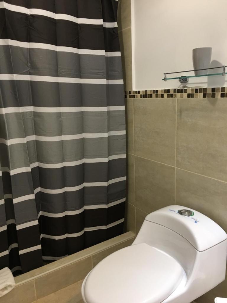 살리나스 Lindo Departamento Al Pie De Playa Edificio Torre Oceanica 아파트 외부 사진